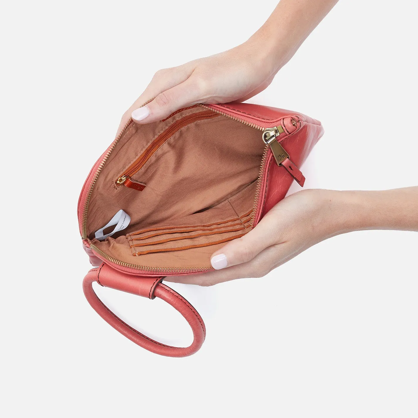 Sable Wristlet in Polished Leather - Cherry Blossom