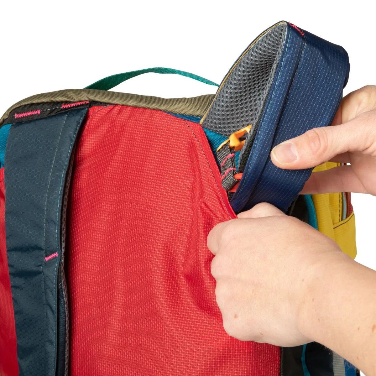 Tasra 16L Backpack - Del Día