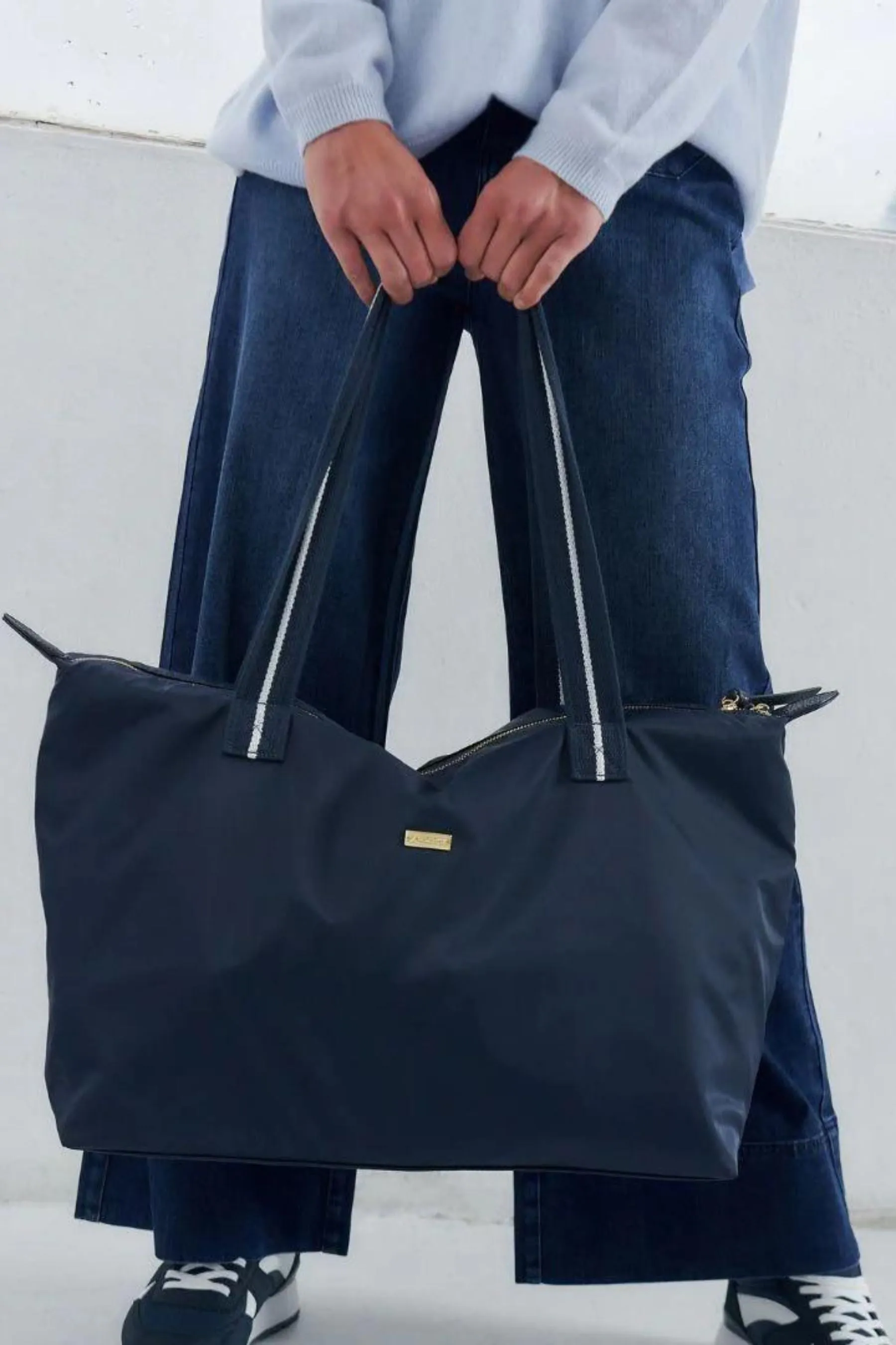 The Runway Bag | Navy