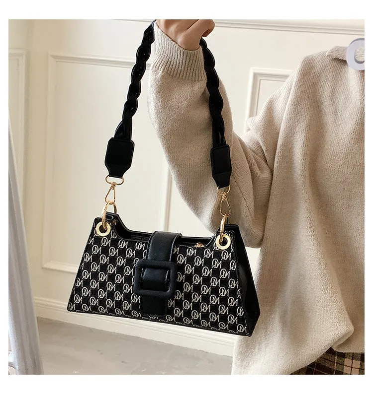 Twisted Buckle Shoulder Bags